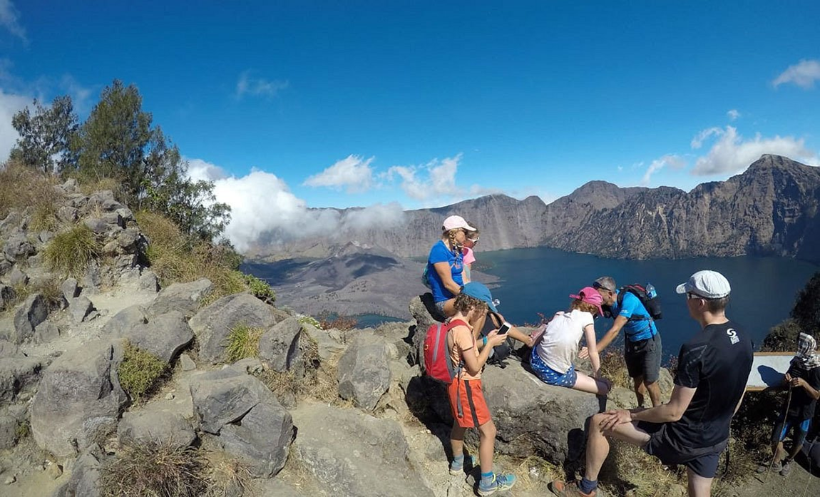 mount rinjani hike beginner