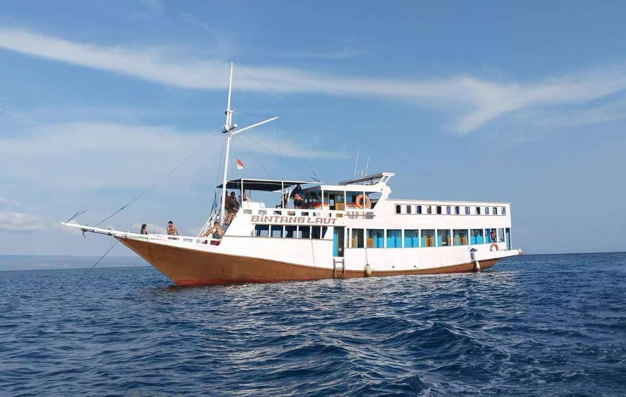 labuan bajo boat lombok