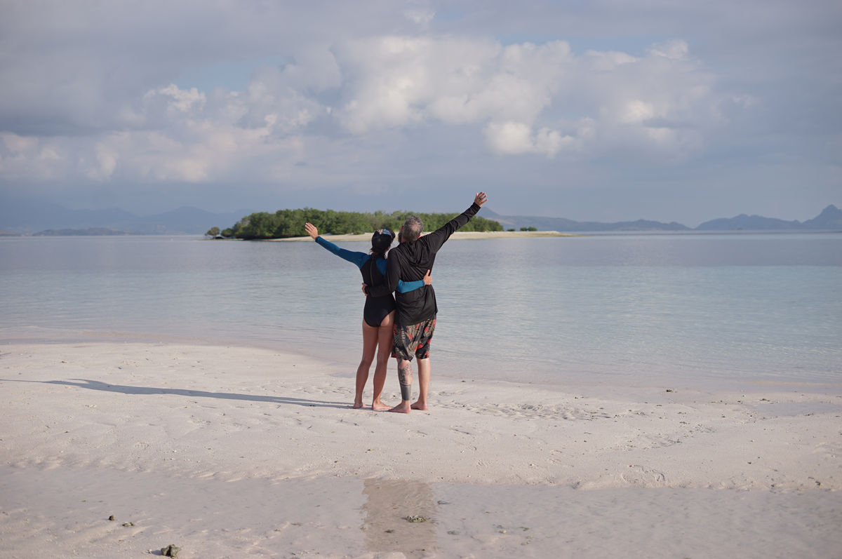 tour komodo cruise passengers
