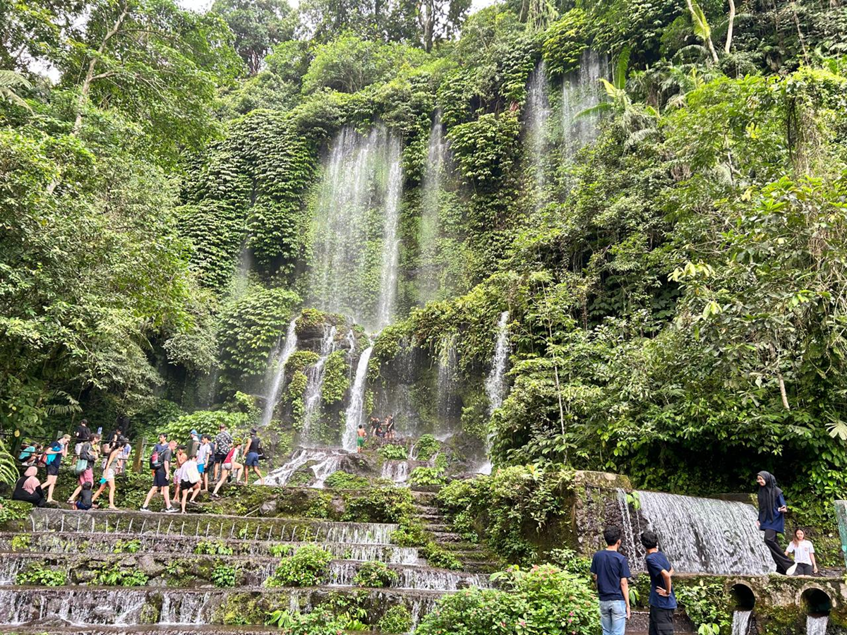 waterfall benang stokel sightseeing