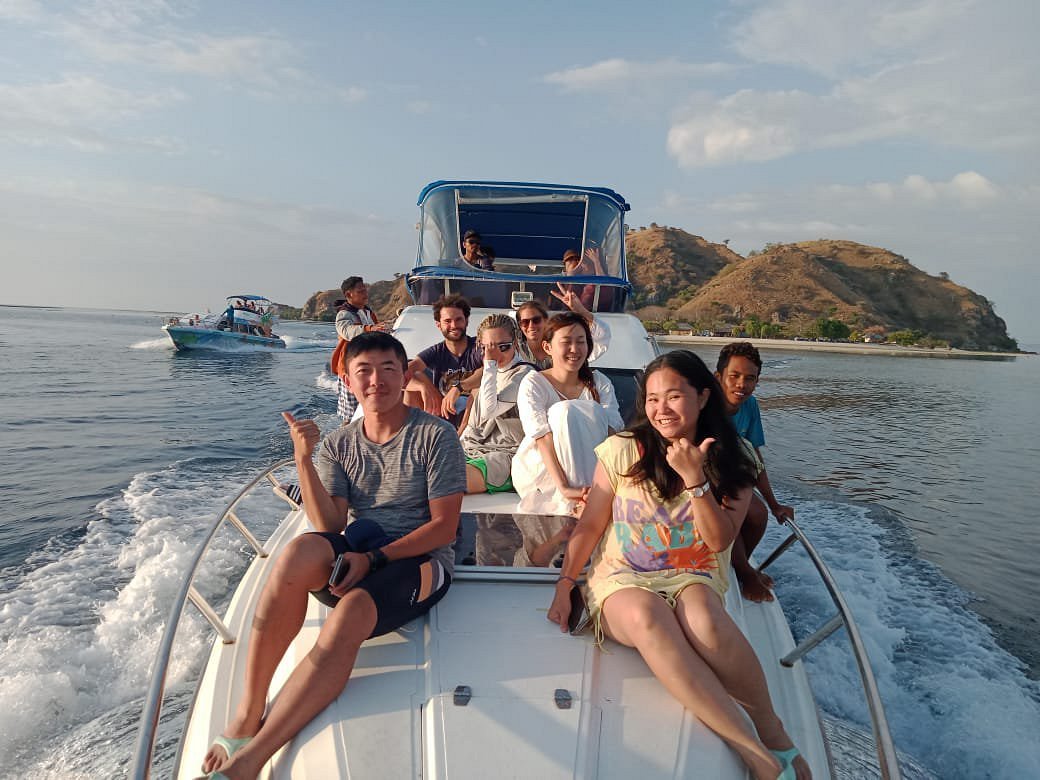 labuan bajo to komodo