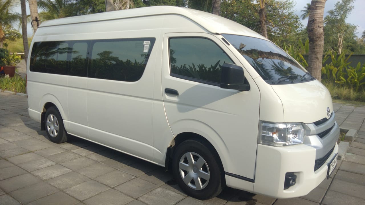 low cost car lombok 