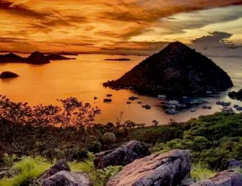 Half Day Sunset Silvia Hill Labuan Bajo Tour