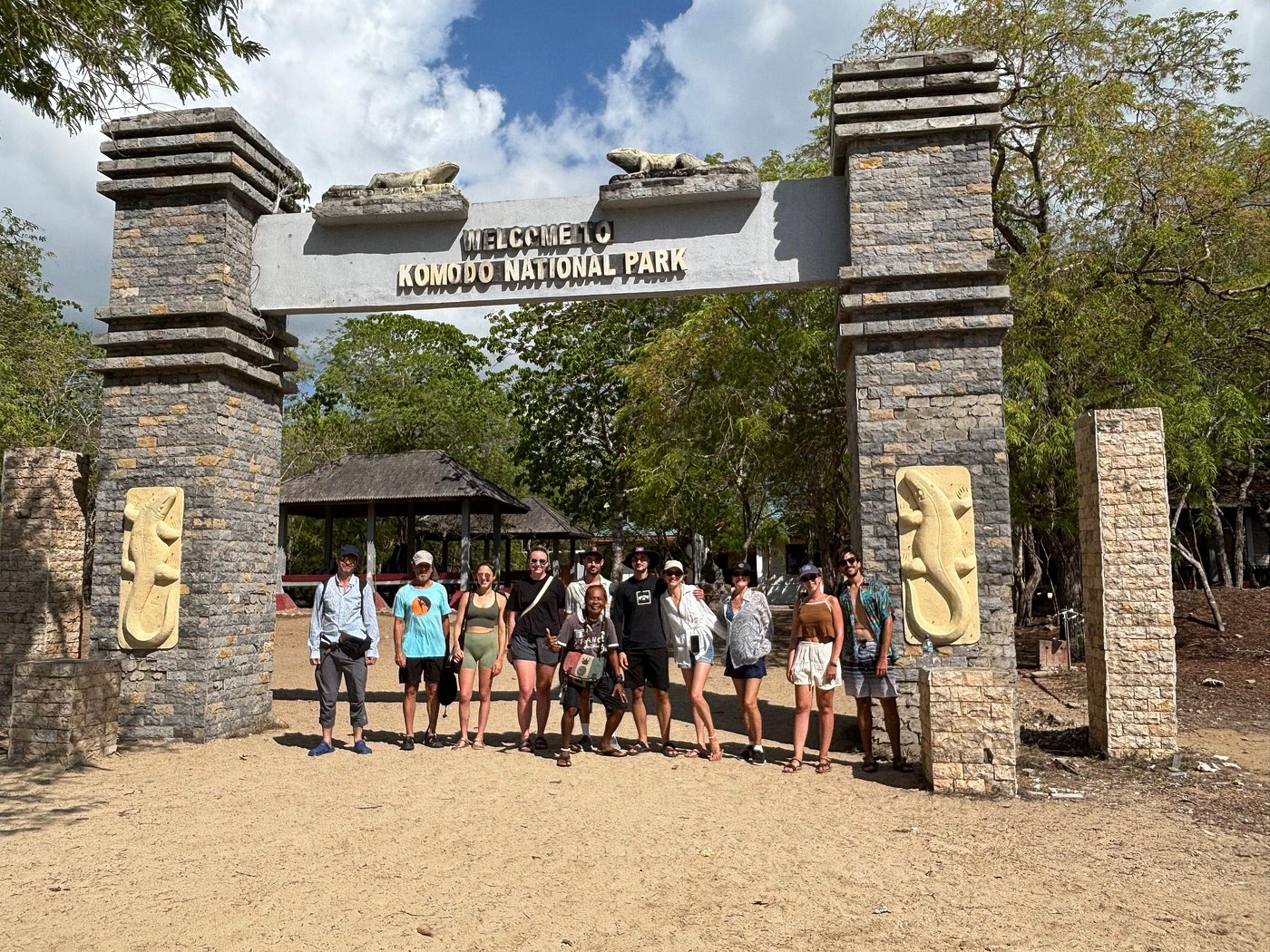 open trip komodo lombok