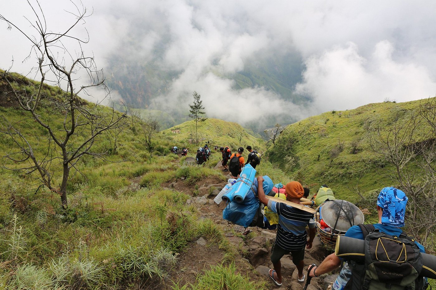 what bring trekking rinjani